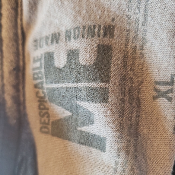 Minion tee size youth XL - Picture 6 of 6